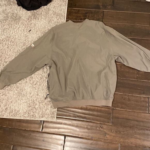 Izod XFG Golf Windbreaker - Picture 2 of 5